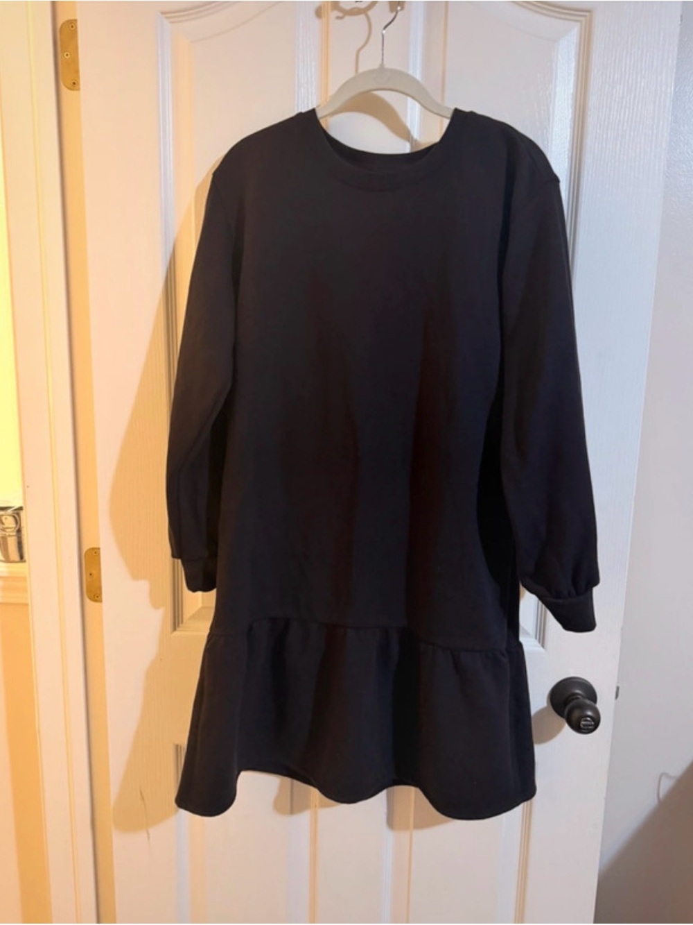 Women’s Black Long Sleeve Ruffle-Hem Dress